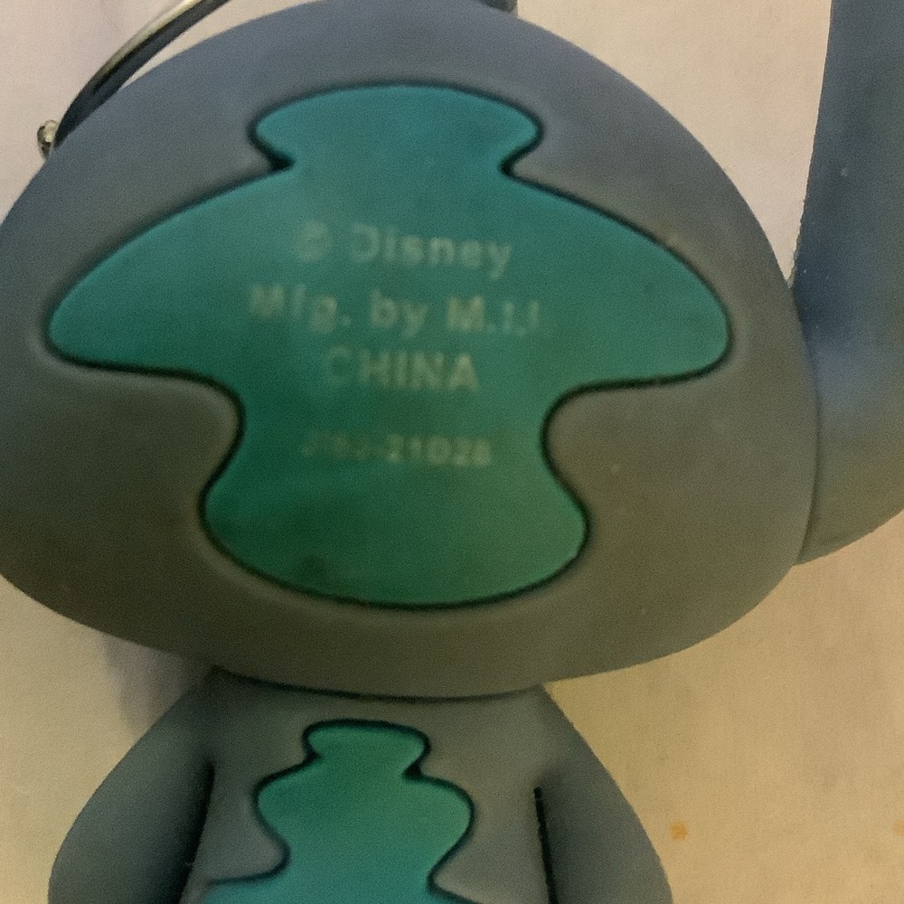 Stitch Keychain - Picture 3 of 3